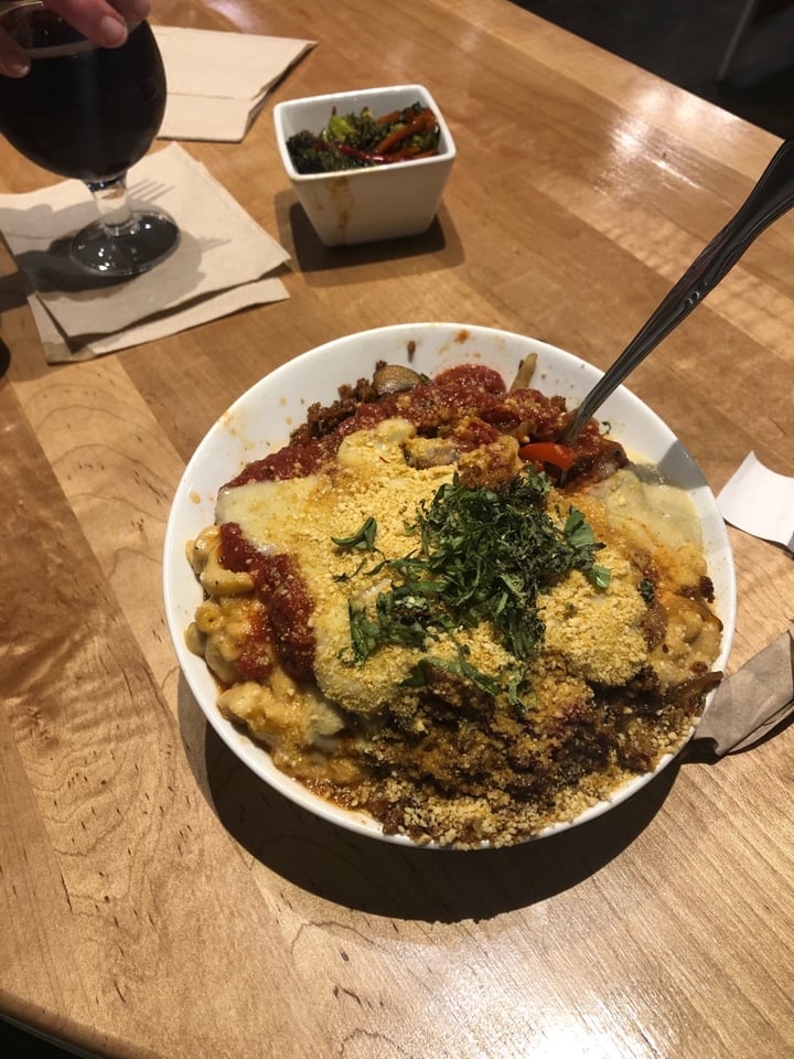 review photo of V-Grits Pizza Mac&Cheese shared by @zoekron on 28 Mar 2020 - review