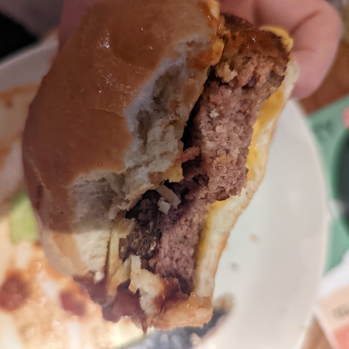 photo of Oast & Squire Beefeater The Sloppy Joe Burger shared by @ryster on  23 May 2022 - review