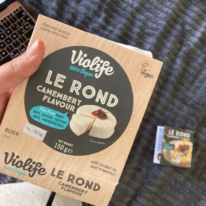 photo of Violife Le Rond Camembert flavour shared by @artkalis on  04 Oct 2022 - review