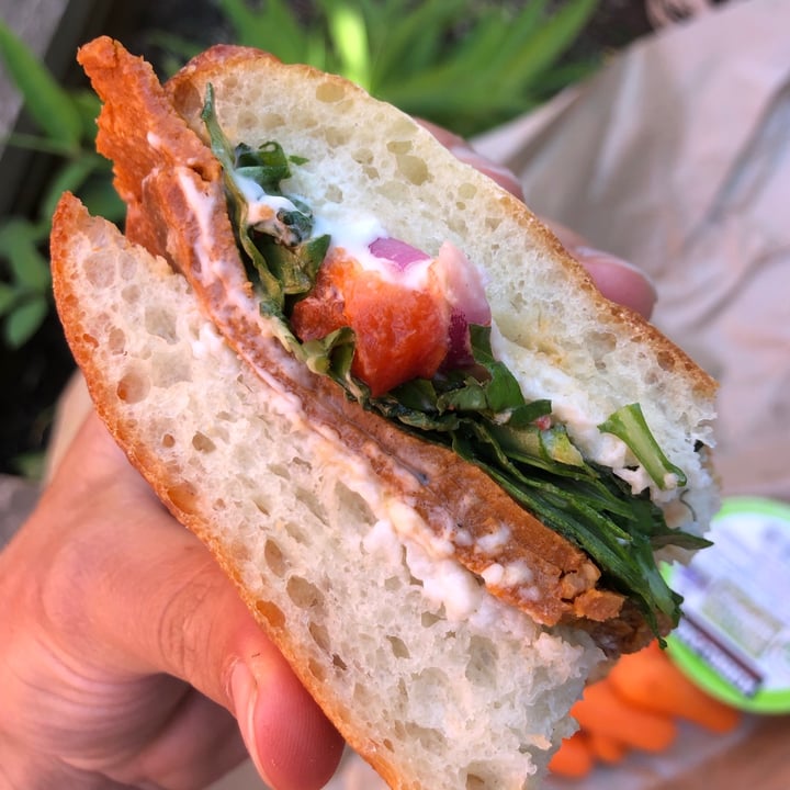 photo of Whole Foods Market Voodoo Vegan Sandwich shared by @chloebieraugel on  27 Jul 2021 - review