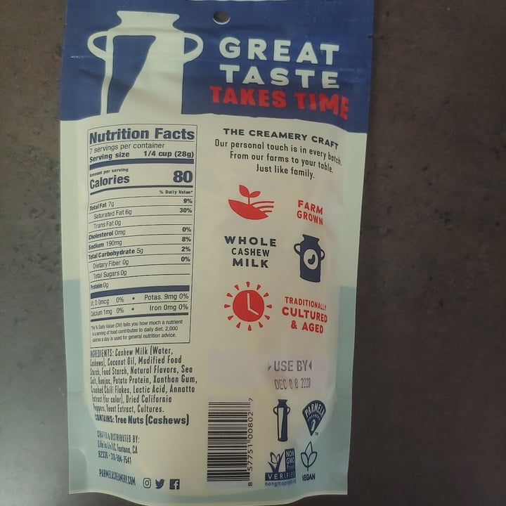 review photo of Parmela Creamery Nut Cheese Pepper Jack Style Shreds shared by @vecanter on 11 Jul 2020 - review