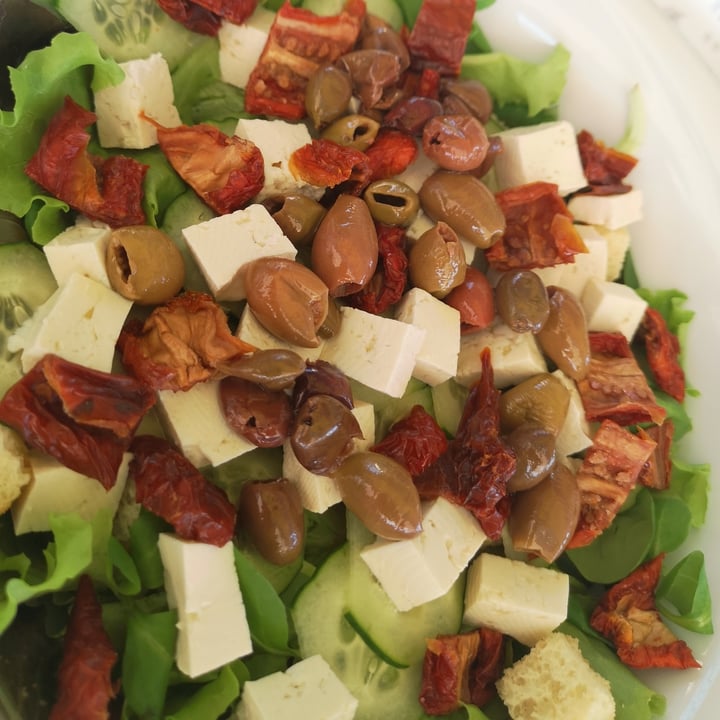 review photo of Balneare Lorenzo insalata intensa shared by @taende on 29 Aug 2022 - review