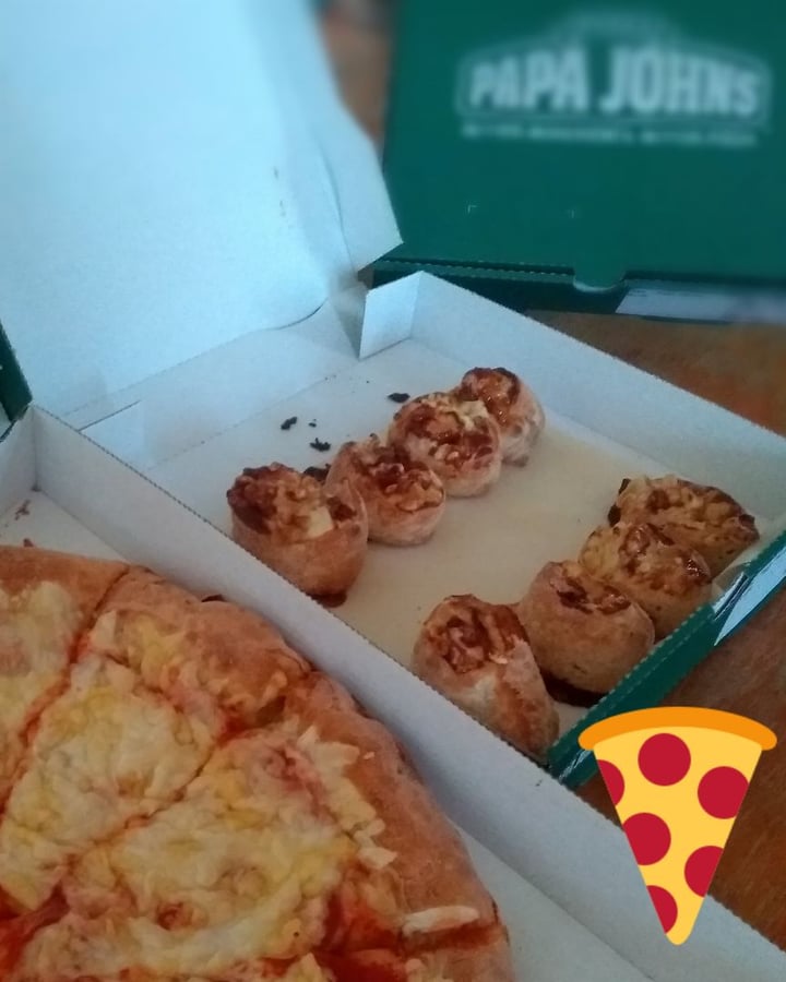 review photo of Papa John's Pizza Marmite & Cheese Bites shared by @mrshummus on 26 Apr 2019 - review