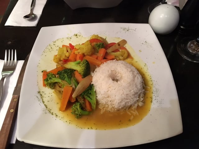 review photo of Tinta Restaurante Cultural y Galería de Arte Quinoa Soup and Vegetable Curry shared by @leslie on 06 Apr 2018 - review