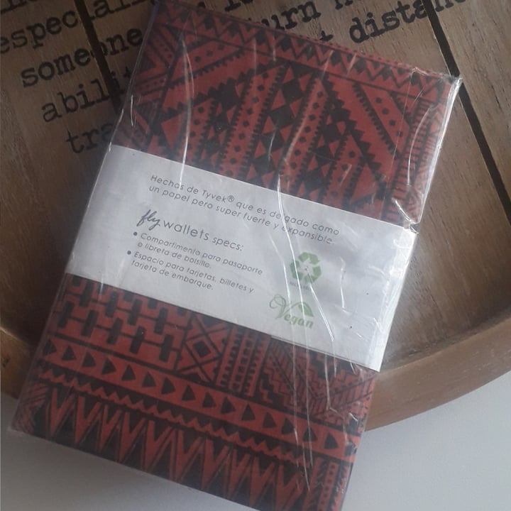 review photo of Buenoscuadernos Fly Wallets shared by @quehaydenuevo on 29 Dec 2021 - review