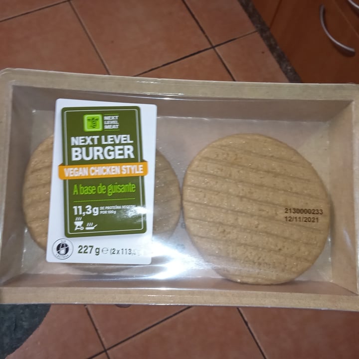 review photo of Next Level Meat Next Level Burger Vegan Chicken Style shared by @correplatano on 07 Nov 2021 - review