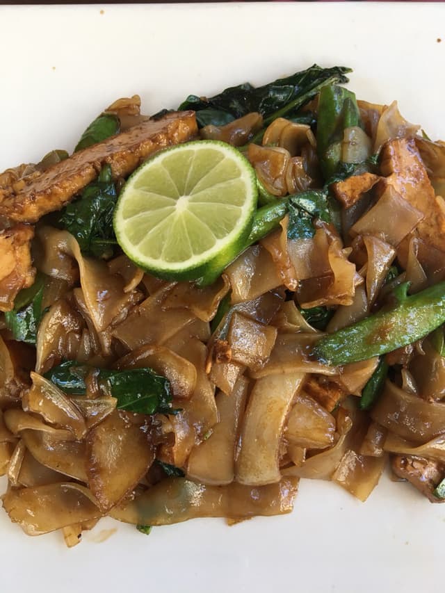Foto del plato “Pad see ew with tofu”