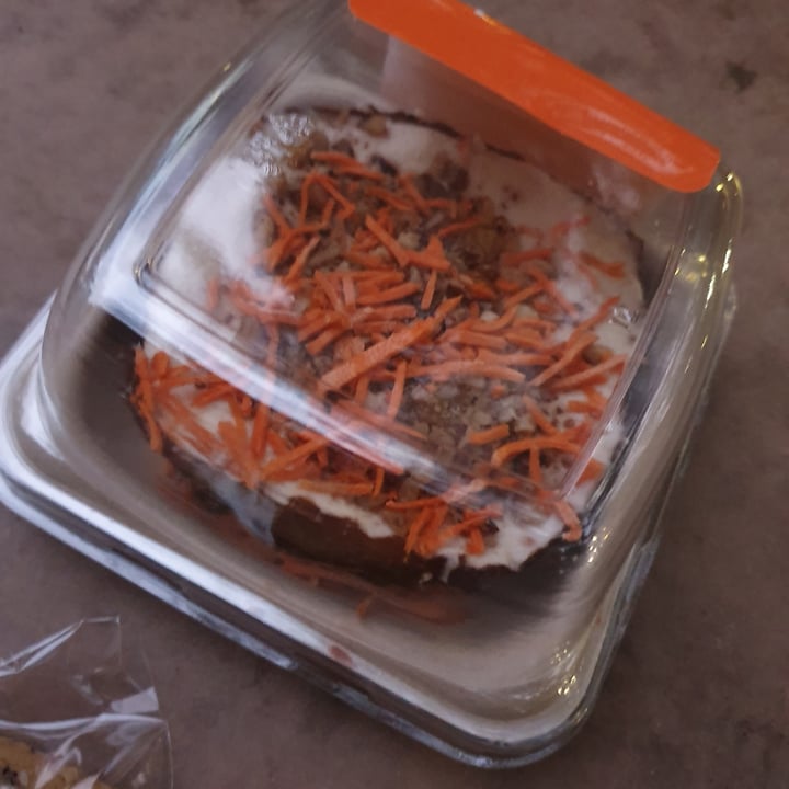 photo of Veggie Grill Carrot cake shared by @paniwilson on  11 Feb 2021 - review