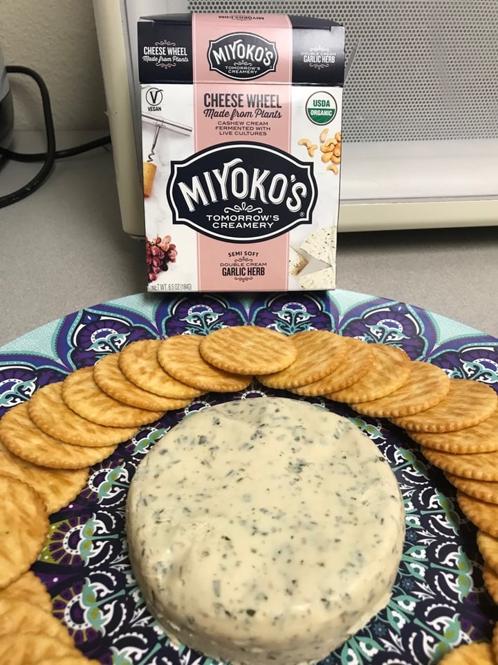 photo of Miyoko's Creamery Semi Soft Double Cream Garlic Herb Cheese Wheel shared by @xtineexplores on  19 Dec 2019 - review