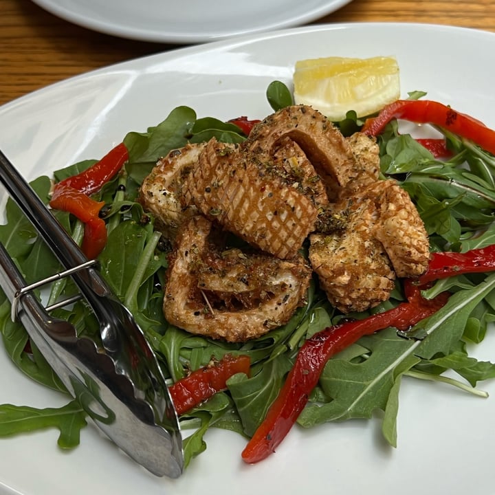 photo of Funghi e tartufo Calamari shared by @wahlows on  07 Jul 2022 - review