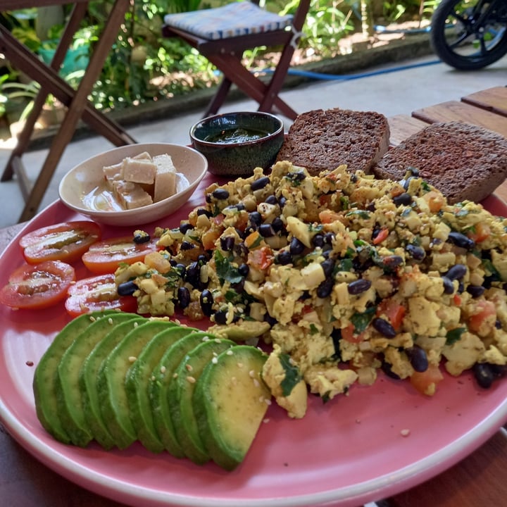 photo of Good Eats Hoi An Wholesome Plate shared by @gregorygreen on  27 Jul 2022 - review