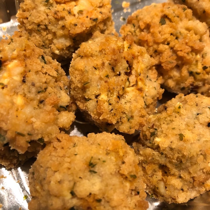 photo of Leon Mediterranean Mac ‘N’ Cheeze Bites shared by @cloudnineberry on  15 Dec 2020 - review