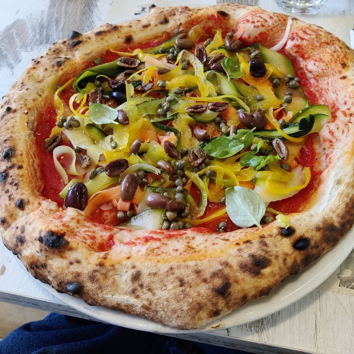 photo of I Masanielli Pizzeria da Sasà Martucci Mangiafoglia shared by @extraveganza on  13 Mar 2022 - review