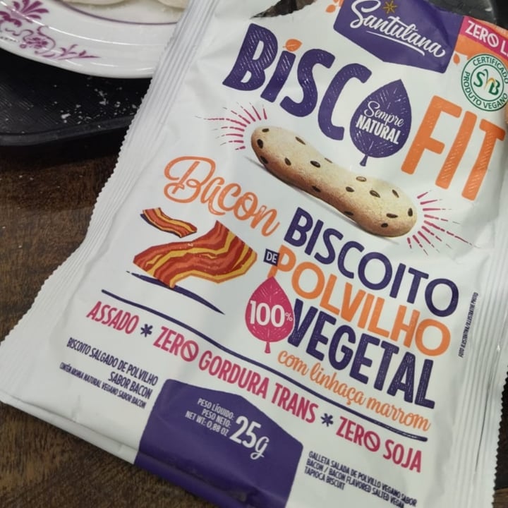 photo of Santulana BiscoFit Biscoito de Polvilho Vegano - Sabor Bacon shared by @manobrown on  06 May 2022 - review