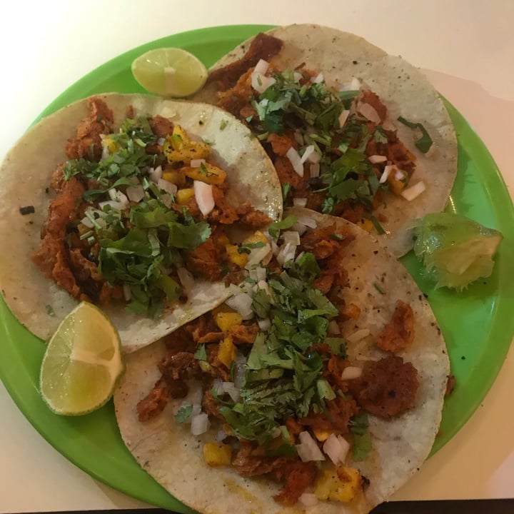 photo of Antojito con Amor Tacos Al Pastor shared by @lunapimentel on  23 Sep 2020 - review