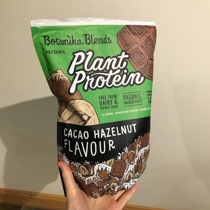 photo of Botanika Blends Botanika Blends Cacao Hazelnut Plant Protein shared by @hallejorj on  09 May 2020 - review