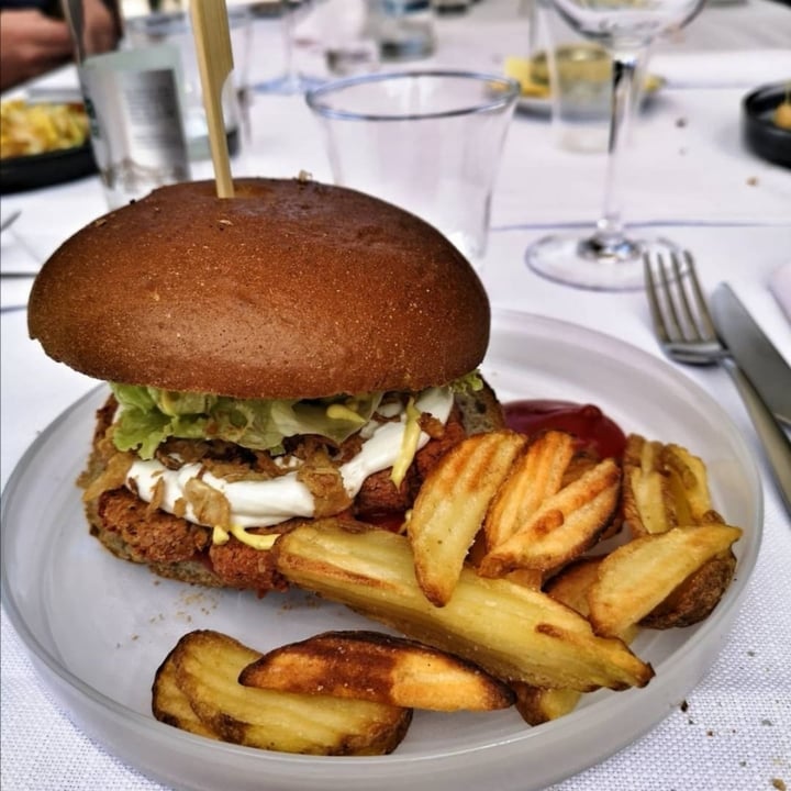 photo of Osteria Casa Mia di Dri Walter Veg Smoked Burger shared by @dargina90 on  22 Oct 2021 - review