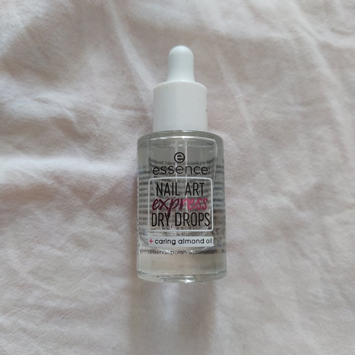 photo of Essence Cosmetics Nail art express dry drops shared by @aiaggrm on  01 Nov 2022 - review