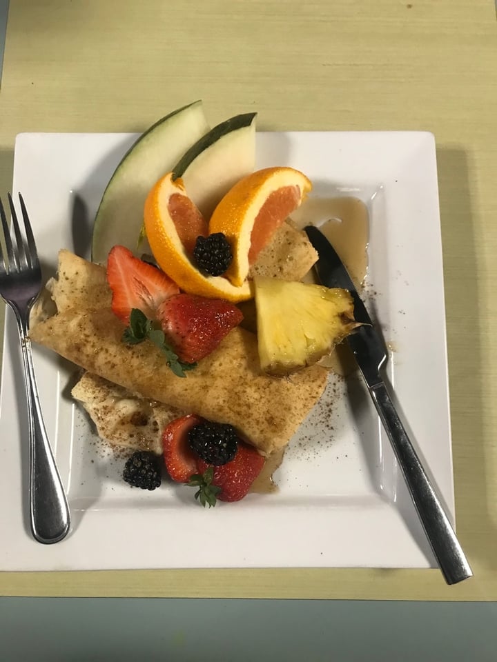 review photo of Karine’s Apple Cinnamon Crepes shared by @destinynika on 28 Nov 2019 - review