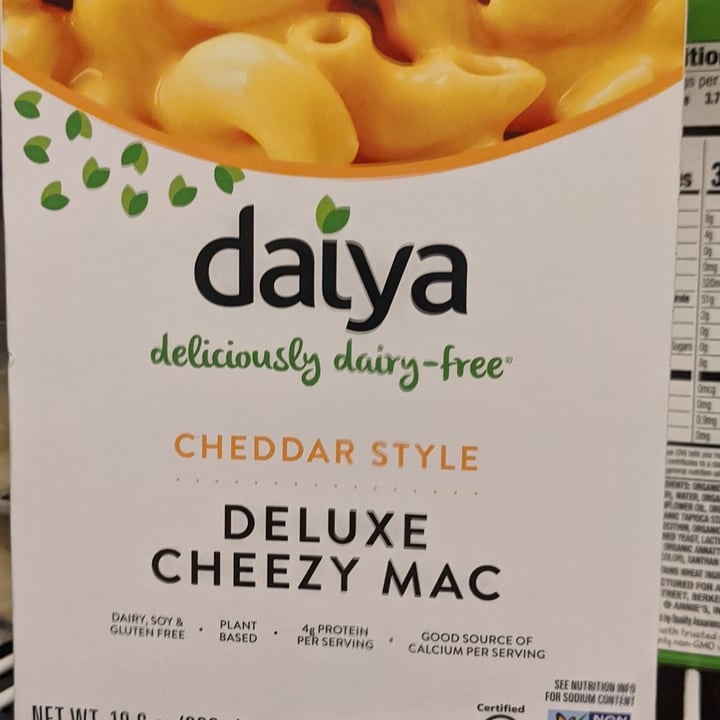 photo of Daiya Daiya Deluxe Cheesy Mac shared by @maltinej on  10 Jun 2021 - review