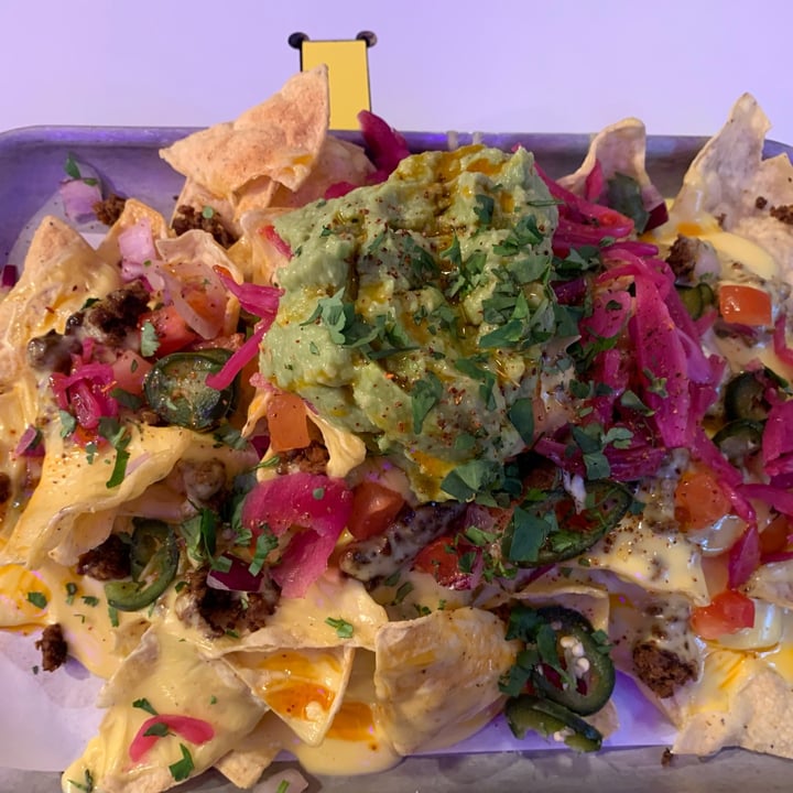 photo of Club Mexicana Fully Loaded Nachos shared by @cuttingoutthecoo on  13 Dec 2021 - review