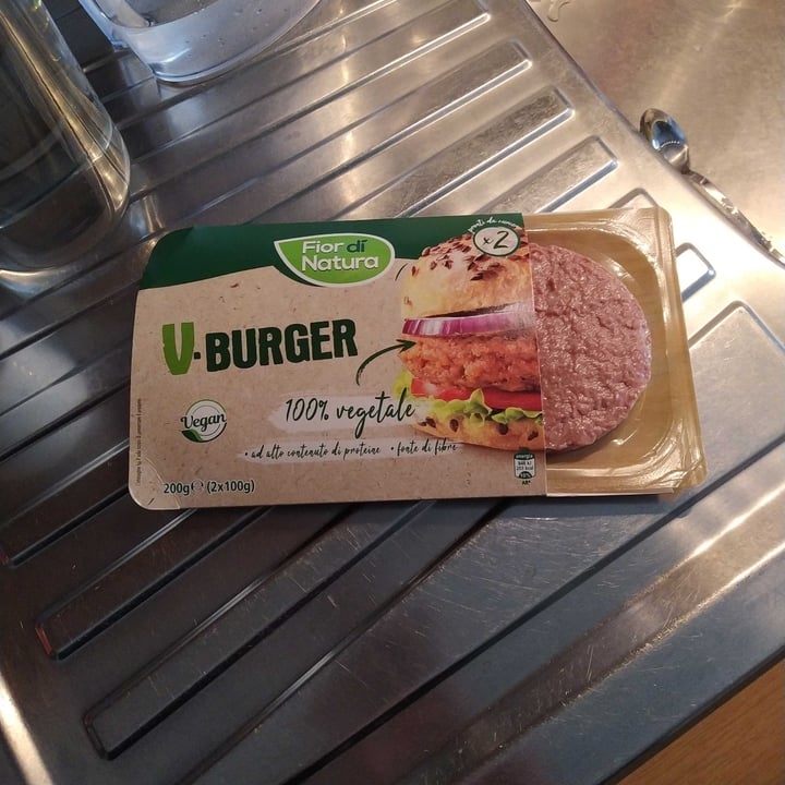 photo of Fior di Natura V-Burger shared by @daniela16 on  21 Apr 2022 - review