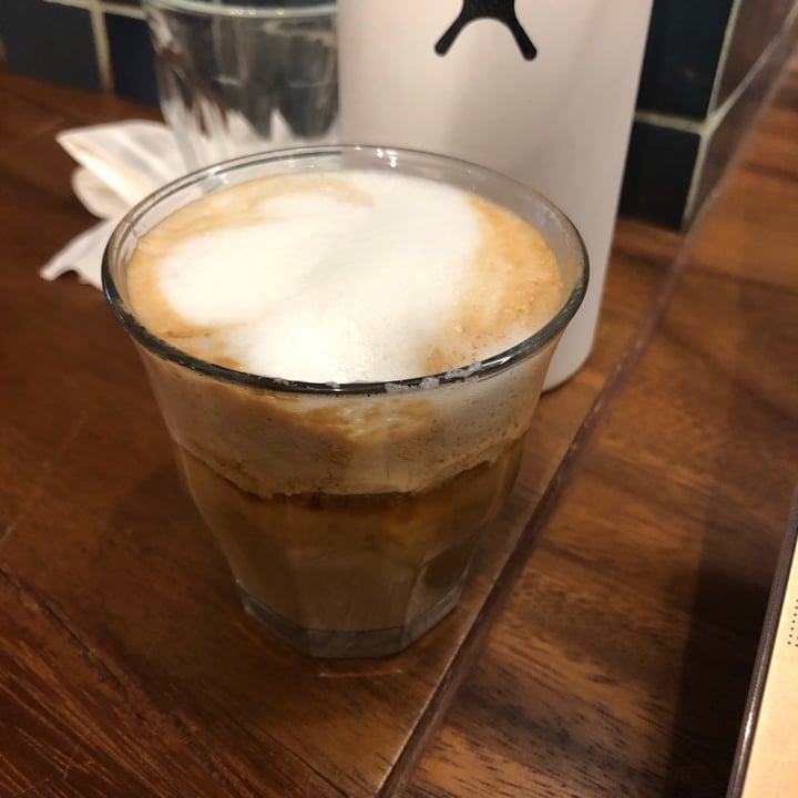 photo of Genius Central Singapore Soy flat white shared by @sophiagoh on  27 Apr 2021 - review