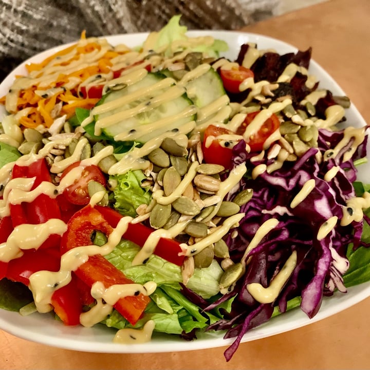 photo of Plantitude Rainbow Garden Salad shared by @veganonthego on  13 Dec 2020 - review