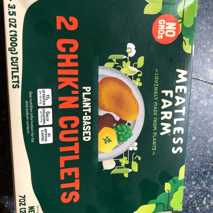 photo of Meatless Farm Plant-based Breaded Chicken Cutlets shared by @lstem on  26 Jul 2022 - review