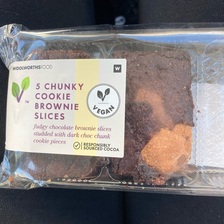 photo of Woolworths Food Chunky Cookie Brownie Slices shared by @annamariemza on  09 Oct 2021 - review