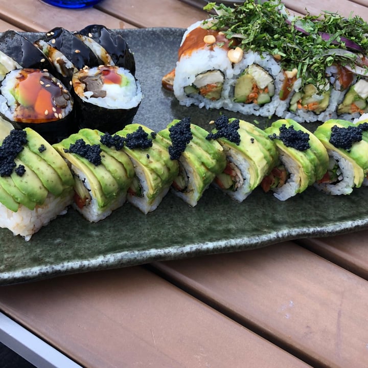 photo of Blue Sushi Sake Grill Shiitake To Me roll shared by @lovejoy! on  04 Sep 2020 - review