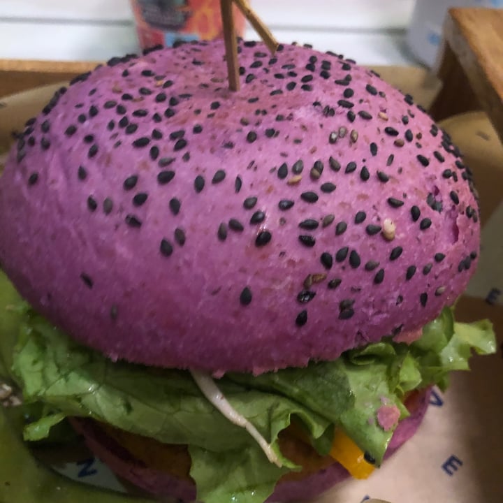 review photo of Flower Burger Cherry bomb shared by @moccymoccy on 12 Nov 2021 - review