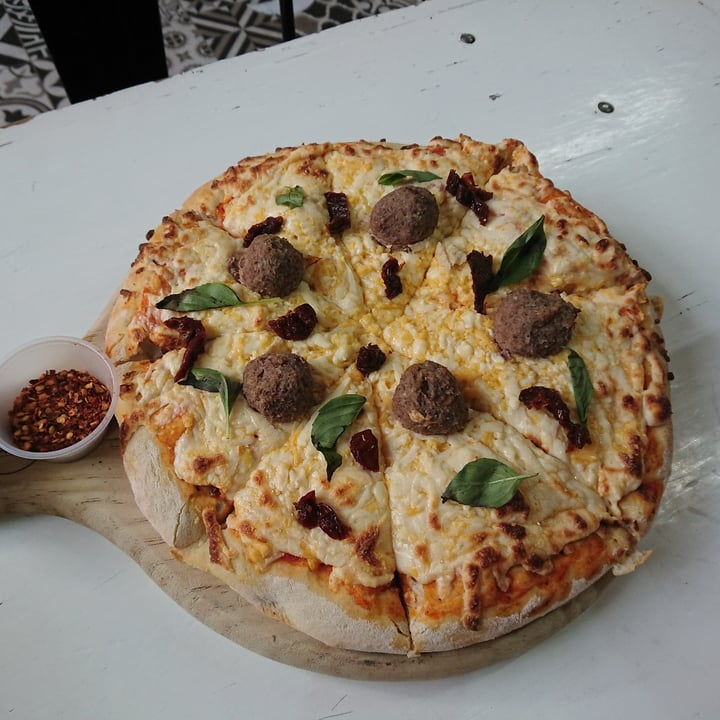 review photo of Vegamo MX Pizza 4 Quesos shared by @gabrijela on 27 Oct 2022 - review