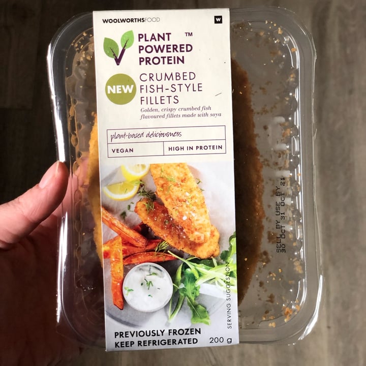 photo of Woolworths Food Crumbed Fish-Style fillets shared by @lenicpretorius on  01 Nov 2021 - review