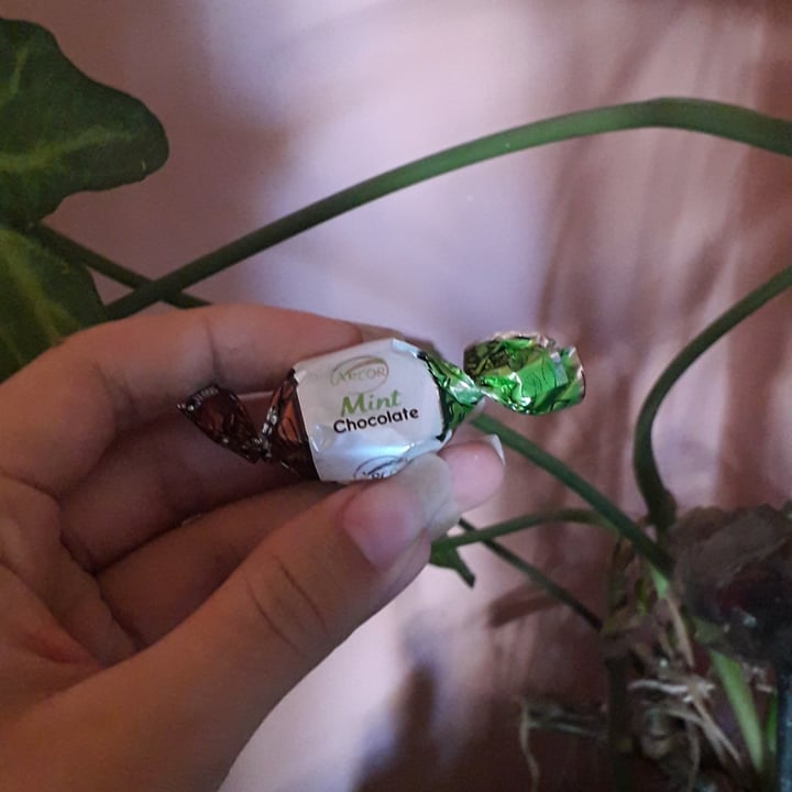 review photo of Arcor Caramelo Menta Chocolate shared by @uxi7 on 05 Jan 2022 - review