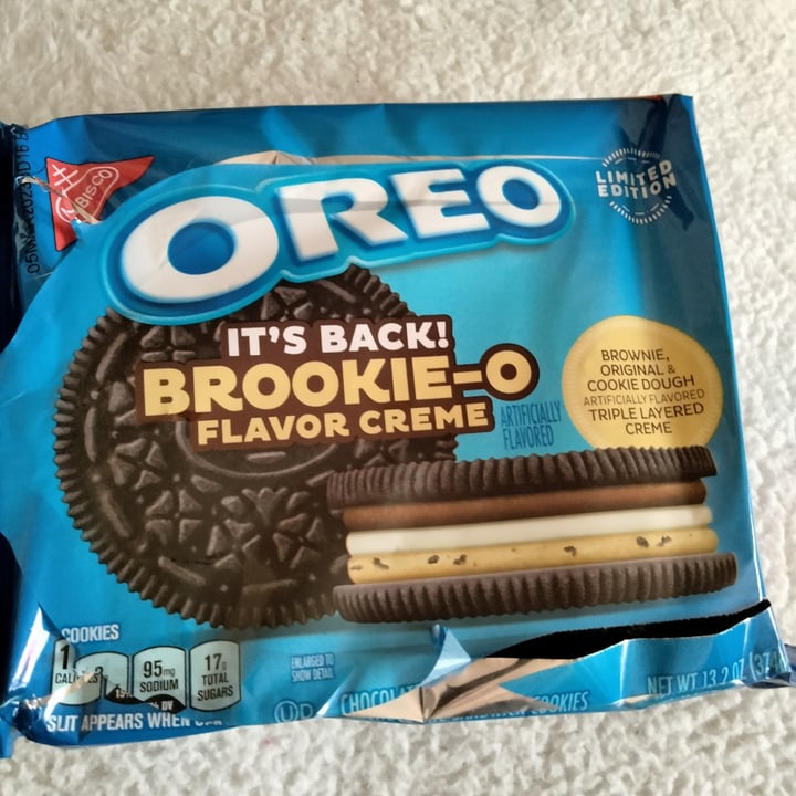 photo of  Mondelēz International Brookie Oreos shared by @atillman2009 on  25 Sep 2022 - review