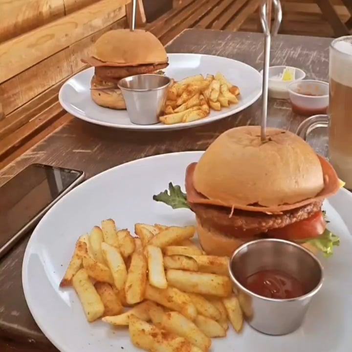 review photo of Vegamo MX Beyond Burguer shared by @defyhdez on 12 Jun 2022 - review