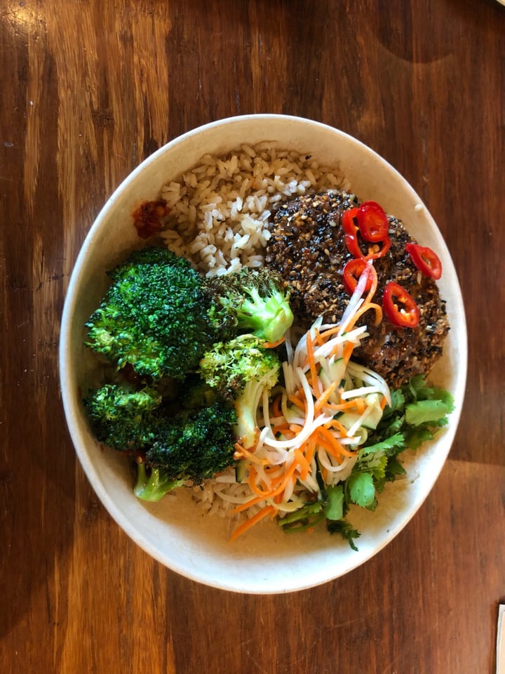 photo of Veggie Grill The Far East Bowl shared by @lindaelizabeth on  05 Sep 2019 - review