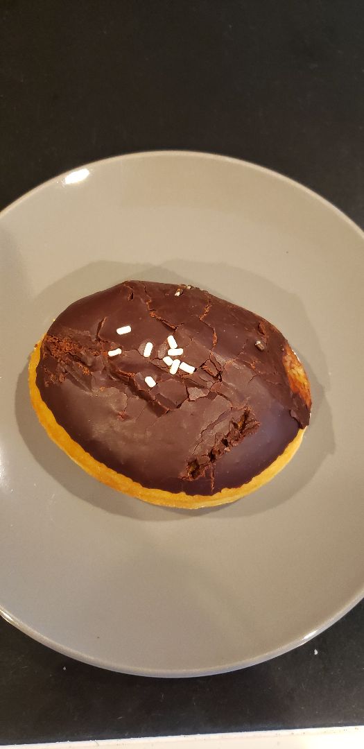 photo of Glam Doll Donuts Vegan Dark Angel shared by @ambularfortheanimals on  06 Jul 2019 - review