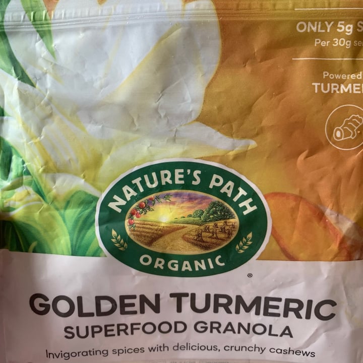 photo of Nature's Path Foods Golden turmeric superfood granola shared by @anasoto on  22 Apr 2021 - review