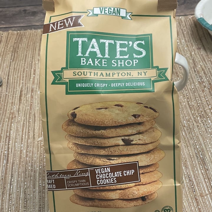 photo of Tate’s Bake Shop Vegan chocolate Chip Cookies shared by @veganfoodcrazy on  10 Dec 2021 - review