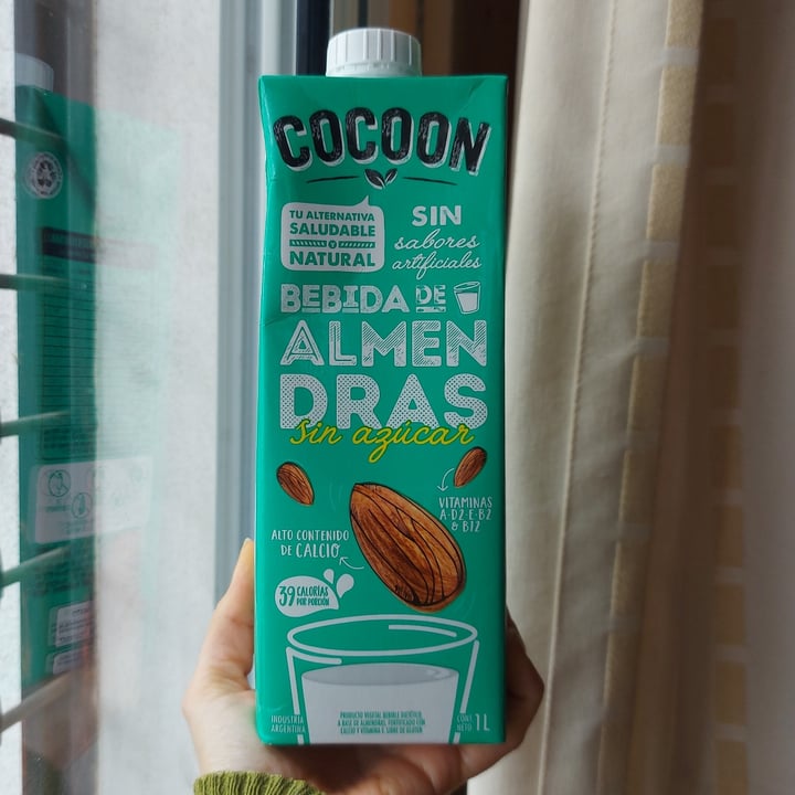 photo of Cocoon Bebida De Almendras Sin Azucar shared by @sofiadepaoli on  26 Aug 2021 - review