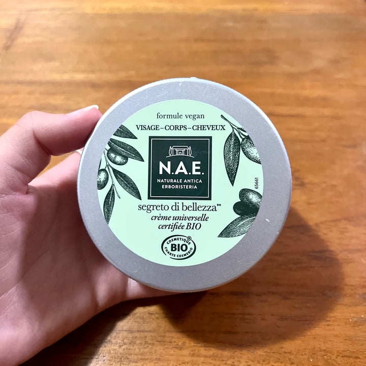 photo of NAE crema viso-corpo-capelli shared by @laurabetti on  07 Jul 2022 - review
