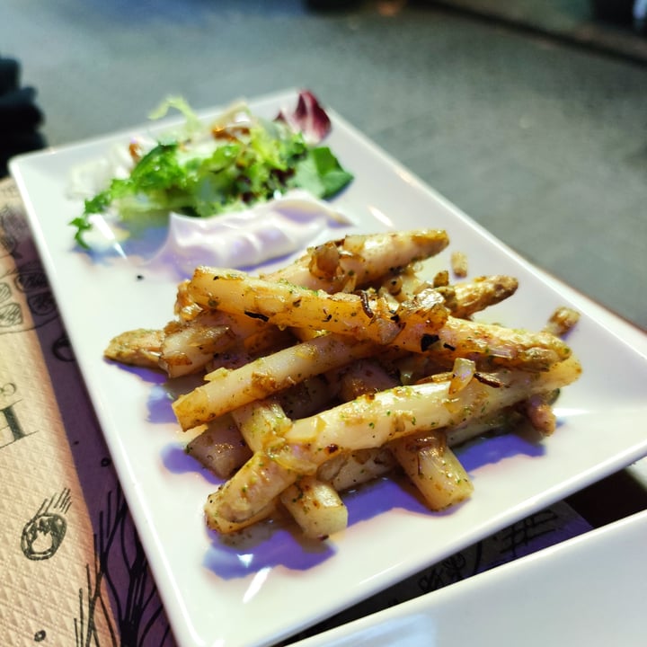 photo of Tulsi Vegan Restaurant White Asparagus with mayonnaise shared by @va1en on  12 Oct 2022 - review