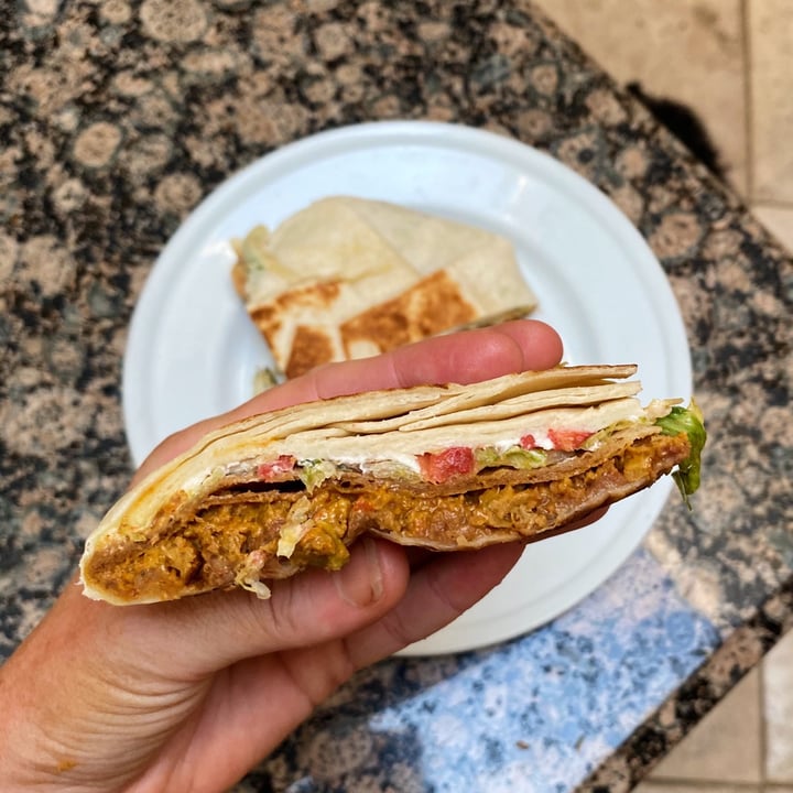 photo of Vegan Van Crunchwrap Supreme shared by @thetreekisser on  10 Jan 2021 - review