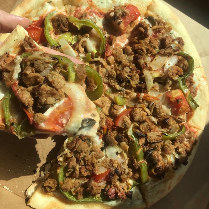 photo of Luna's Kitchen Beirut Lebanese Pizza shared by @jen14 on  06 Dec 2020 - review