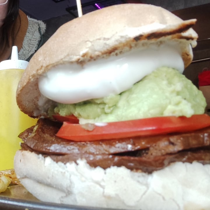 review photo of Fuente Rica Rica Churrasco Italiano shared by @veganeandos on 30 Jul 2022 - review