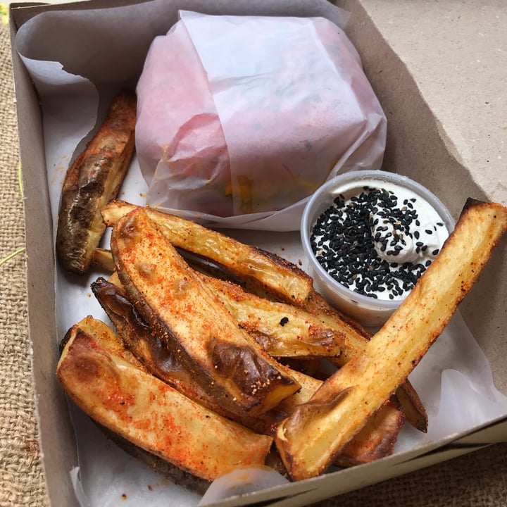review photo of ALMA CASA VEGANA Burguer shared by @sofivarela1 on 18 Mar 2022 - review