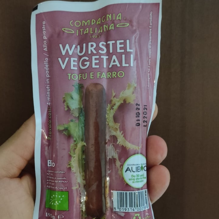 photo of Compagnia Italiana wustel vegetali, tofu e farro shared by @lindanichilist on  31 Jul 2022 - review