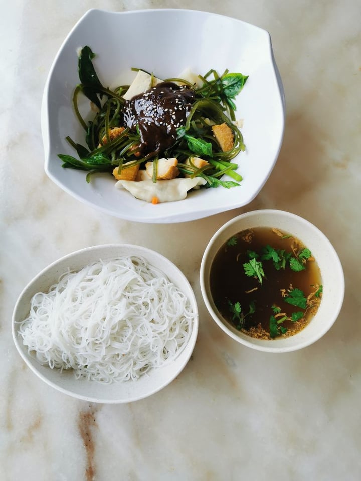 photo of Nature Vegetarian Delights Yong tau foo shared by @sshhush on  03 Sep 2019 - review